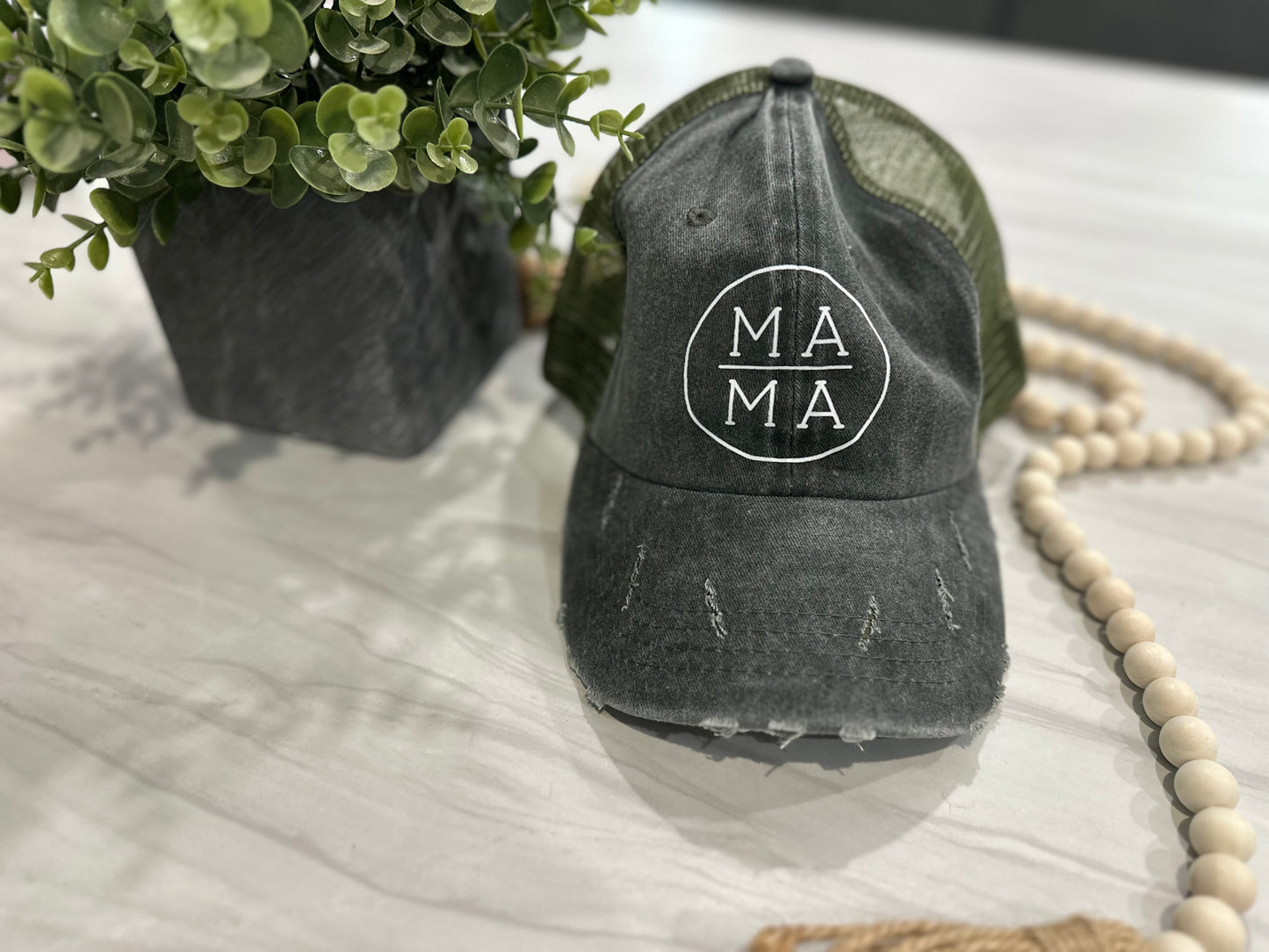 Mama Hat (stacked)